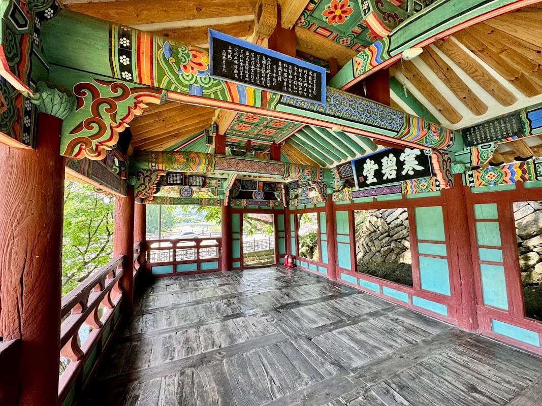 Hanbyeokdang Pavilion sub