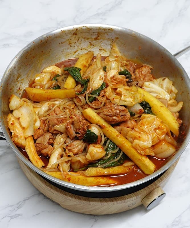 일도씨닭갈비 광화문점 sub
