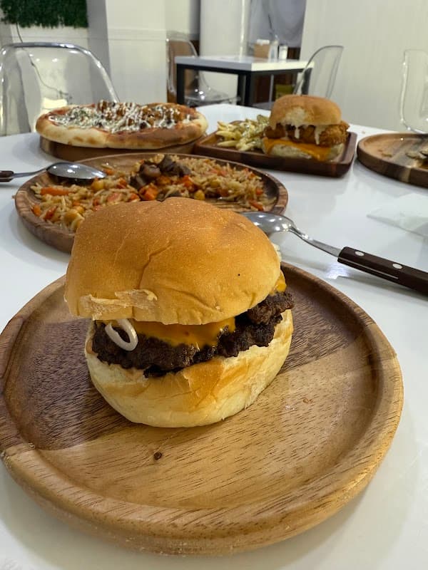 Vatan Halal Restaurant sub