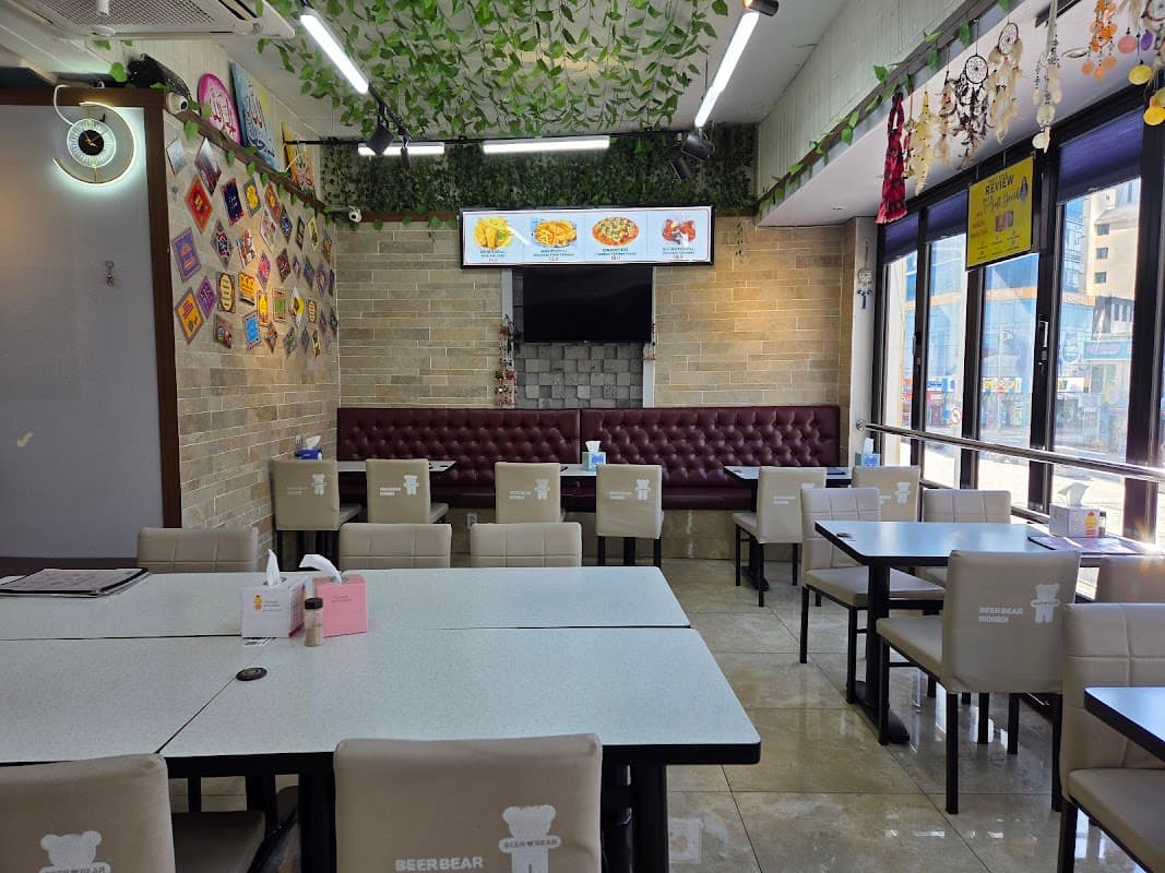 Hi asia Pakistani & Indian halal restaurant 펀자브 sub